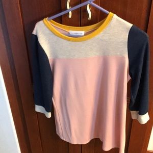 3/4 length top